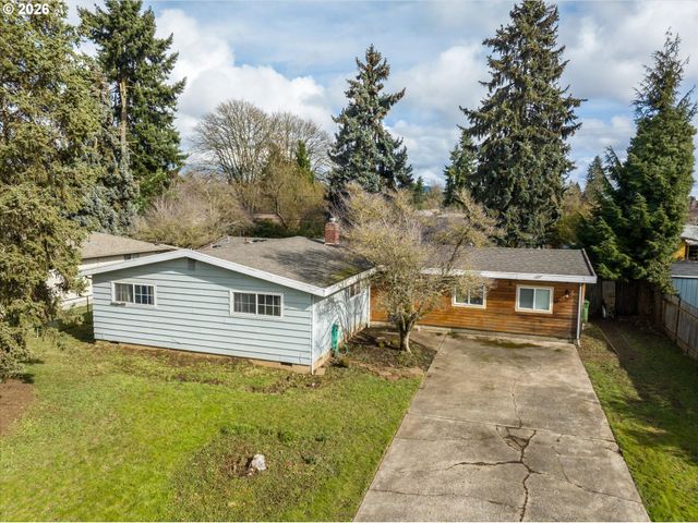 1755 BRENTWOOD Ave, Eugene, OR 97401