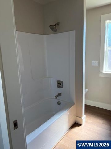 701 NW George Ct, Sublimity, OR 97385