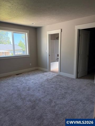 701 NW George Ct, Sublimity, OR 97385