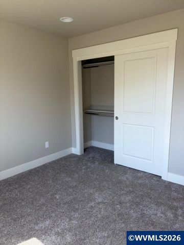 701 NW George Ct, Sublimity, OR 97385