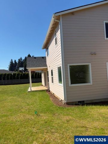 701 NW George Ct, Sublimity, OR 97385