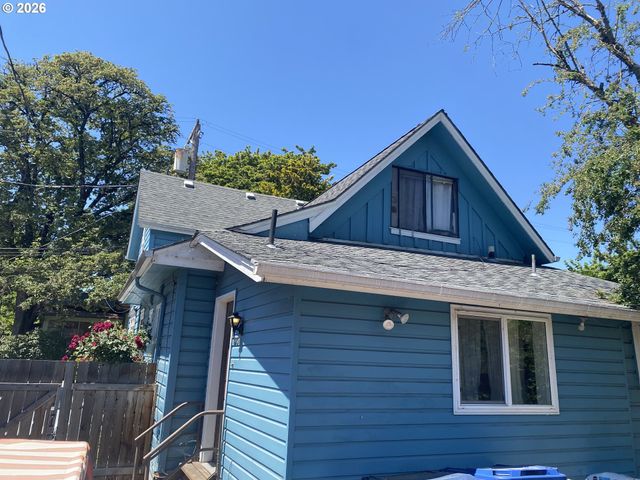 1273 PATTERSON Aly, Eugene, OR 97401
