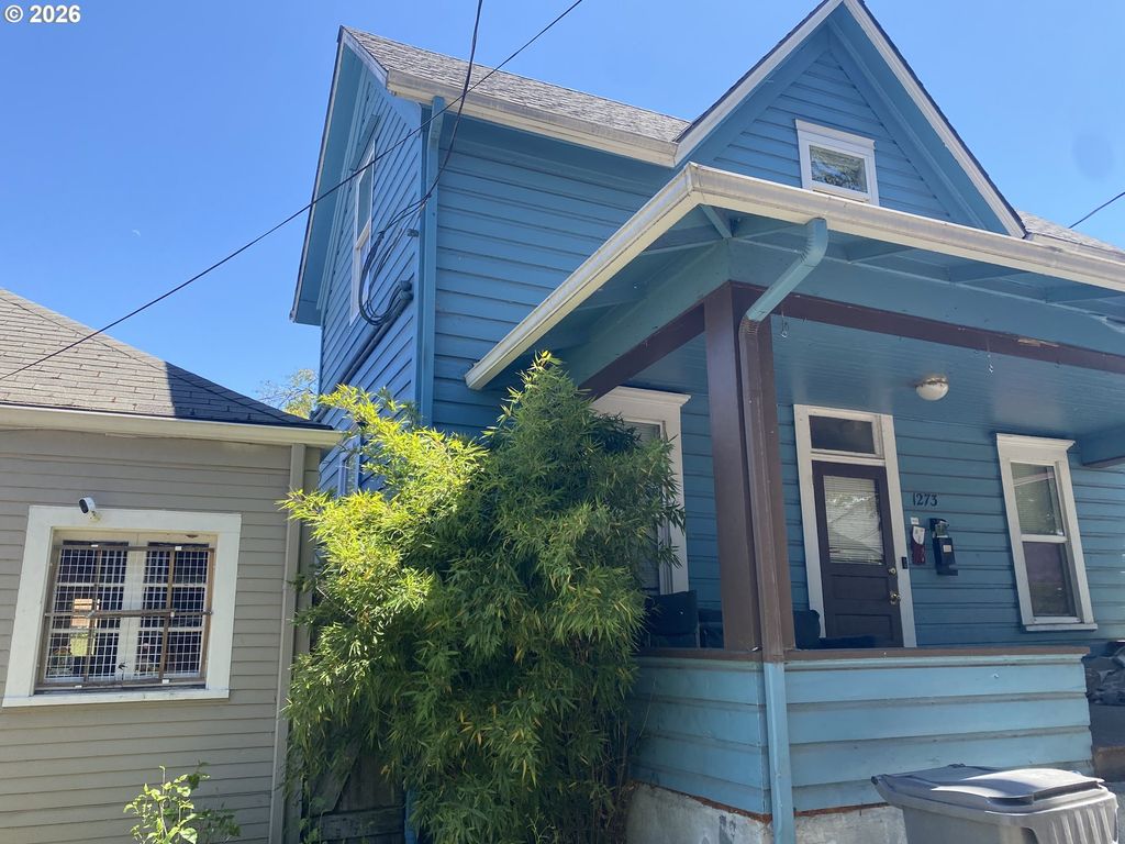 1273 PATTERSON Aly, Eugene, OR 97401