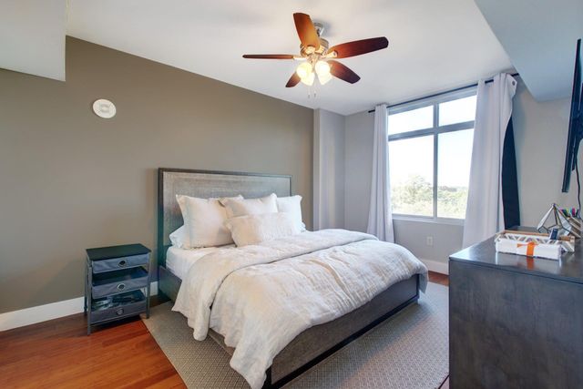 54 Rainey ST 512, Austin, TX 78701