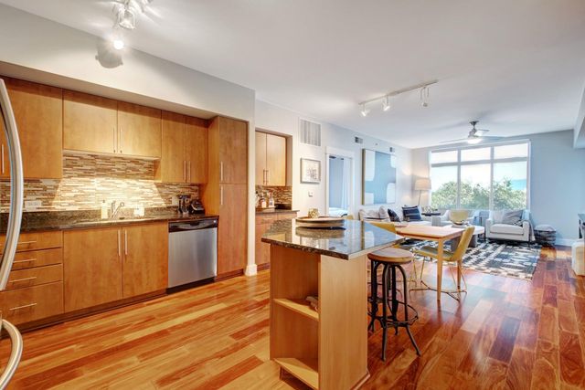 54 Rainey ST 512, Austin, TX 78701