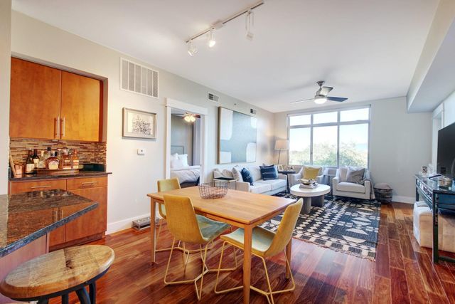 54 Rainey ST 512, Austin, TX 78701