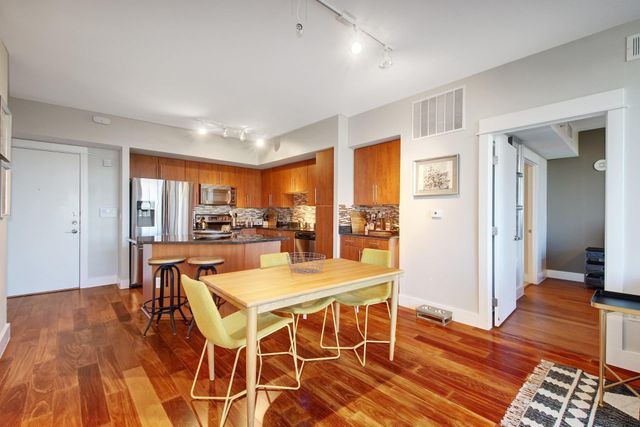 54 Rainey ST 512, Austin, TX 78701