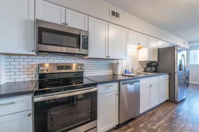2500 Warsaw Avenue, Cincinnati, OH 45204