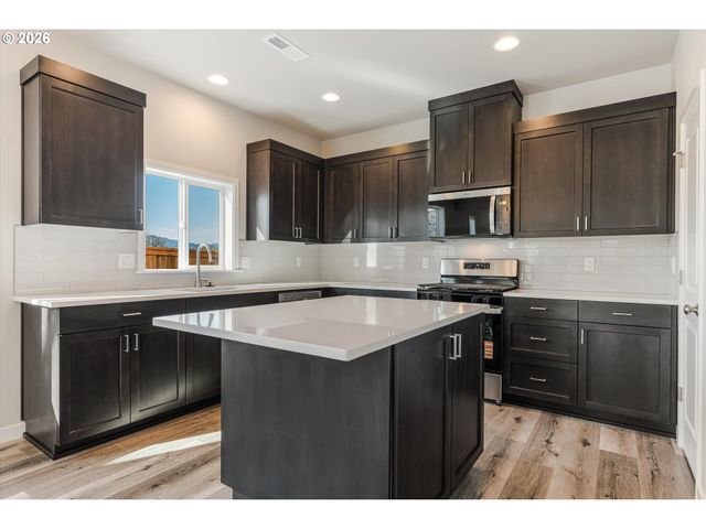 1578 Nw Tracy St, Mc Minnville, OR 97128