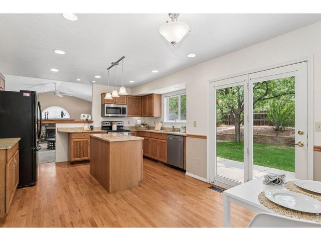 621 Rider Ridge Dr, Longmont, CO 80504