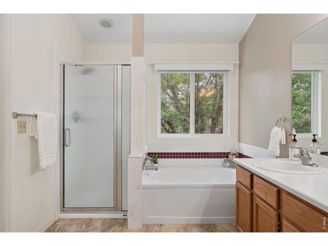 621 Rider Ridge Dr, Longmont, CO 80504