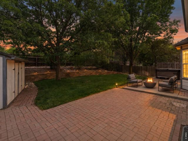 621 Rider Ridge Dr, Longmont, CO 80504