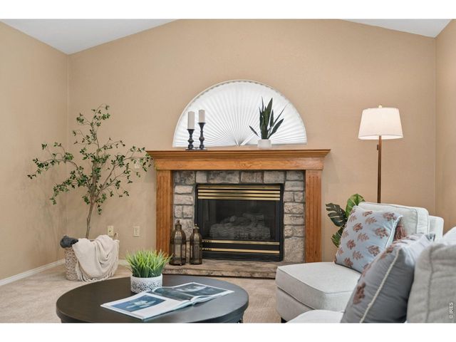 621 Rider Ridge Dr, Longmont, CO 80504