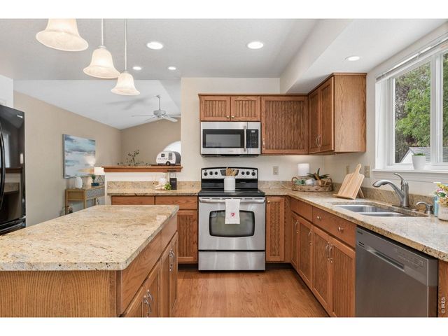 621 Rider Ridge Dr, Longmont, CO 80504