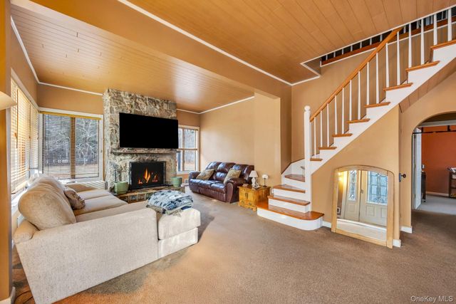 67 Long Island Avenue, Yaphank, NY 11980