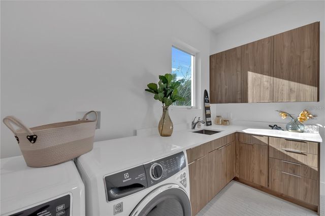 603 TREMONT STREET, Sarasota, FL 34242