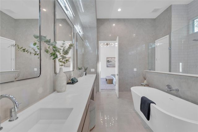 603 TREMONT STREET, Sarasota, FL 34242