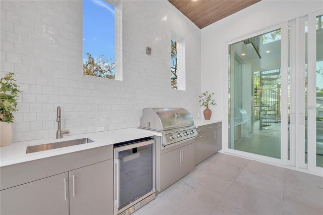 603 TREMONT STREET, Sarasota, FL 34242