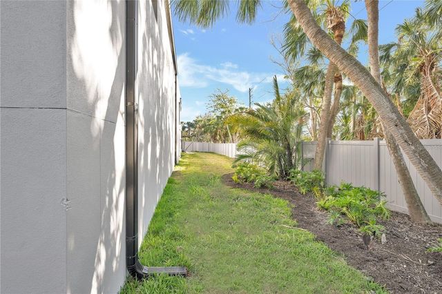 603 TREMONT STREET, Sarasota, FL 34242