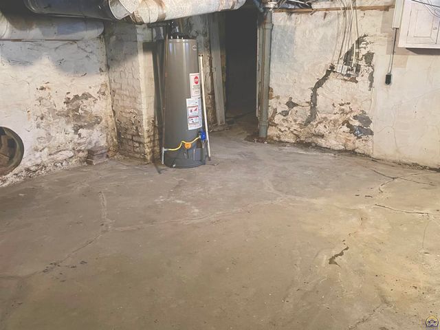 1626 SW Lincoln ST, Topeka, KS 66604