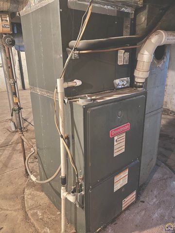 1626 SW Lincoln ST, Topeka, KS 66604