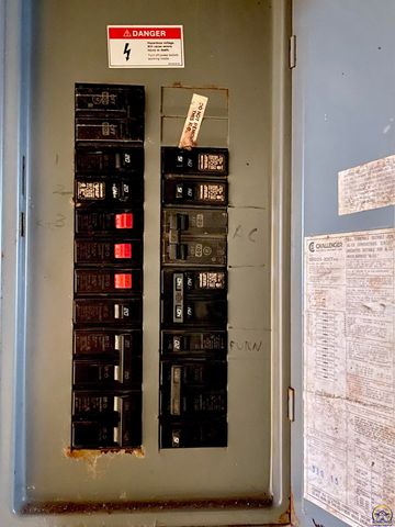 1626 SW Lincoln ST, Topeka, KS 66604