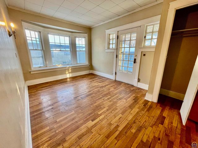 1626 SW Lincoln ST, Topeka, KS 66604