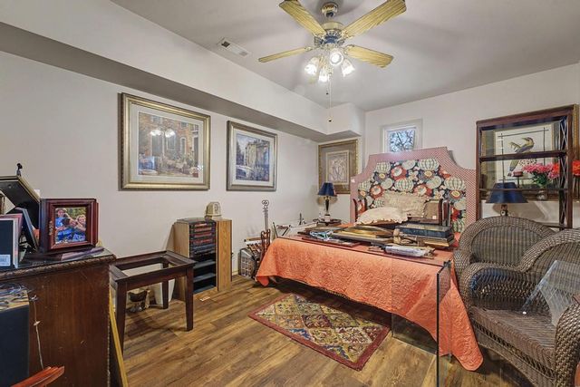 83 Sailboat Drive, Holiday Island, AR 72631