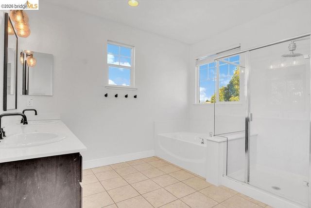 126 Halsey Wy, Pittsburg, CA 94565