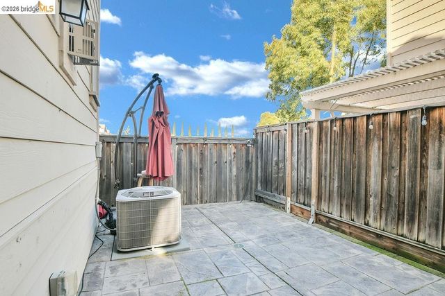 126 Halsey Wy, Pittsburg, CA 94565