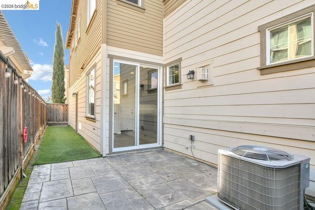 126 Halsey Wy, Pittsburg, CA 94565