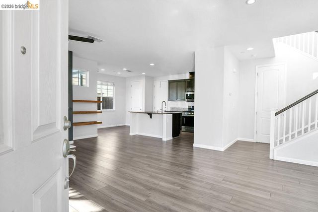 126 Halsey Wy, Pittsburg, CA 94565