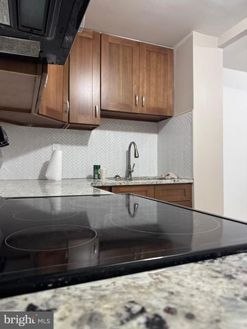 3029 N FRONT ST, Philadelphia, PA 19133