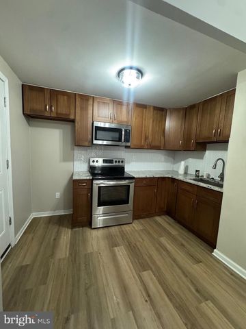 3029 N FRONT ST, Philadelphia, PA 19133