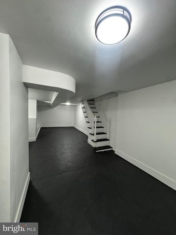 3029 N FRONT ST, Philadelphia, PA 19133
