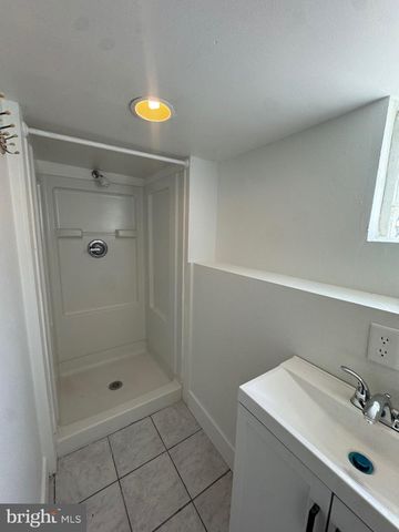 3029 N FRONT ST, Philadelphia, PA 19133