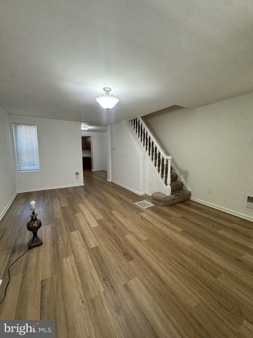 3029 N FRONT ST, Philadelphia, PA 19133