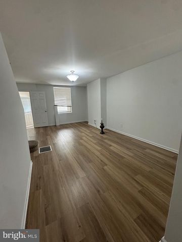 3029 N FRONT ST, Philadelphia, PA 19133