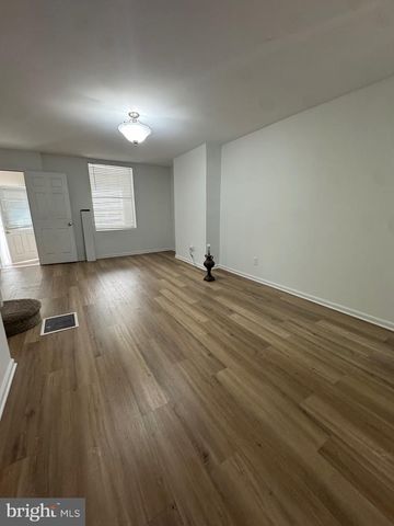 3029 N FRONT ST, Philadelphia, PA 19133