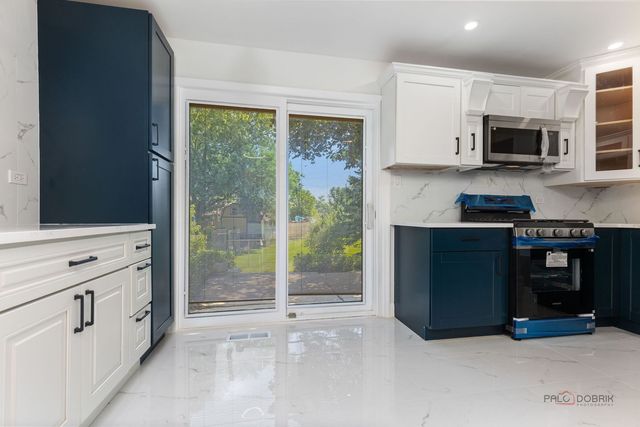 14739 Maple Avenue, Orland Park, IL 60462