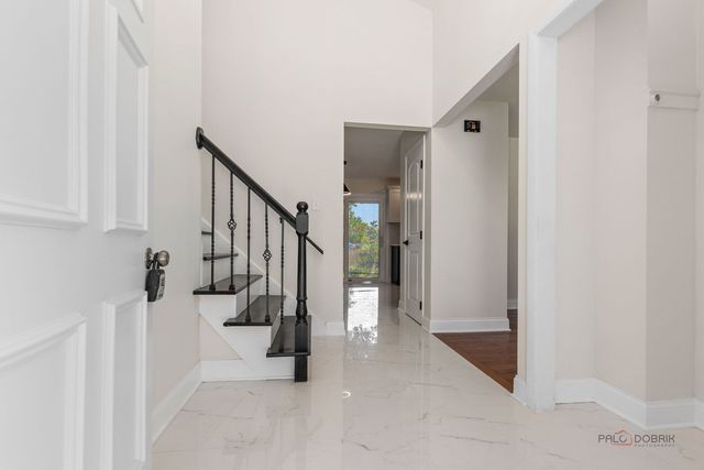 14739 Maple Avenue, Orland Park, IL 60462