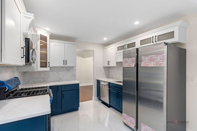 14739 Maple Avenue, Orland Park, IL 60462