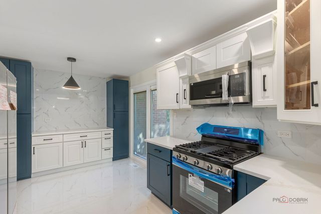 14739 Maple Avenue, Orland Park, IL 60462