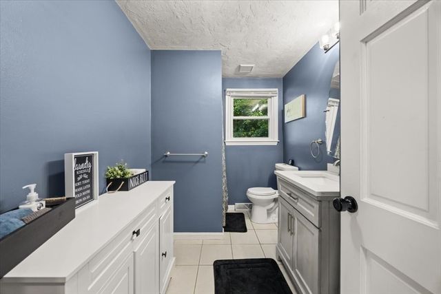18 Blueberry Knoll 18, Bridgewater, MA 02324
