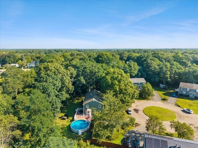 18 Blueberry Knoll 18, Bridgewater, MA 02324