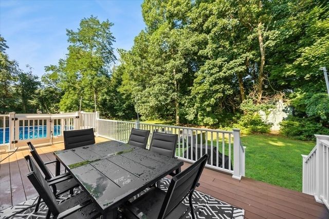 18 Blueberry Knoll 18, Bridgewater, MA 02324
