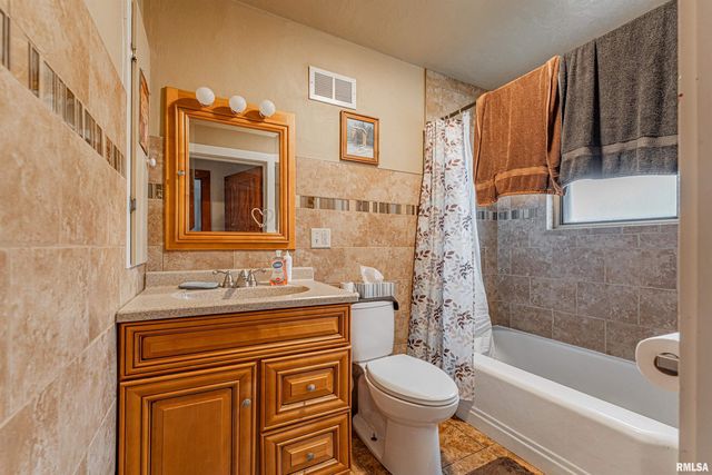 1004 WILLOW Street, Pekin, IL 61554