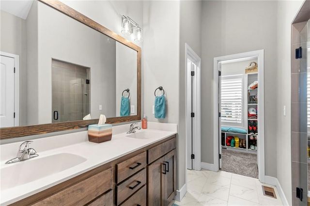 1404 NW Maple Drive, Grain Valley, MO 64029