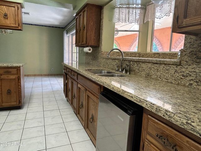 10517 W CATALINA Drive, Avondale, AZ 85392