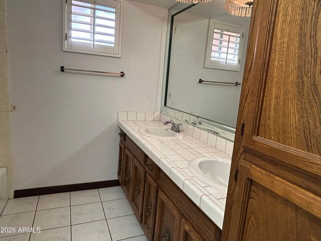 10517 W CATALINA Drive, Avondale, AZ 85392